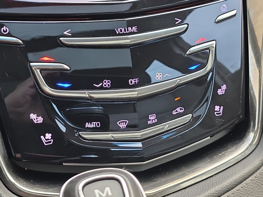 Used 2018 Cadillac CTS Luxury AWD/4WD image 24