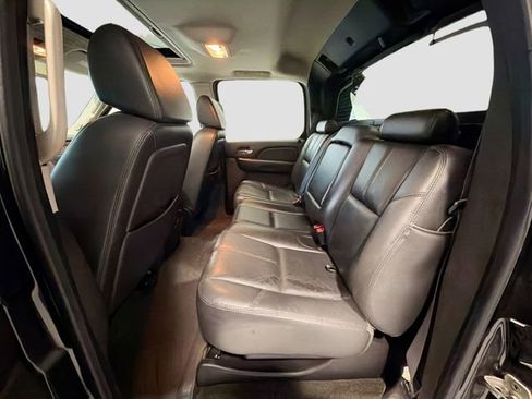 Used 2008 Chevrolet Avalanche LTZ w/ LTZ Preferred Equipment Group image 21