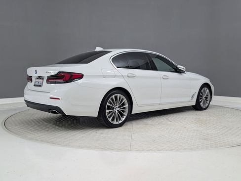 Certified 2023 BMW 530i w/ Convenience Package image 7