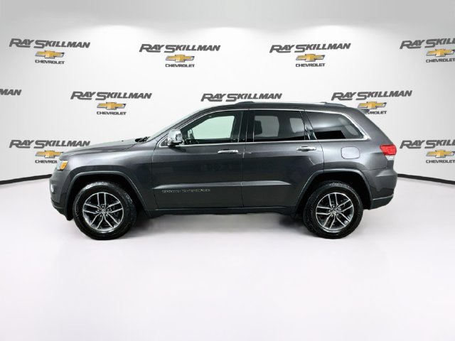 Used 2017 Jeep Grand Cherokee Limited AWD/4WD image 4