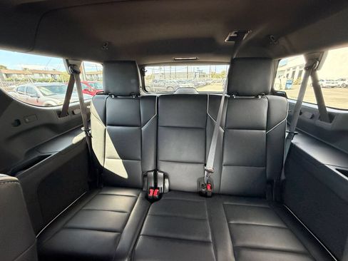 Used 2023 Cadillac Escalade ESV Sport AWD/4WD image 32
