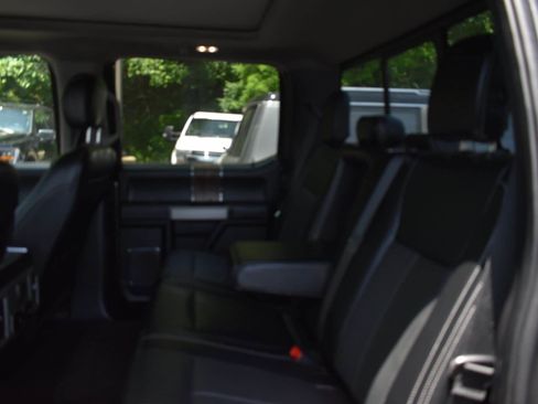 Used 2019 Ford F150 Lariat w/ Equipment Group 502A Luxury AWD/4WD image 14