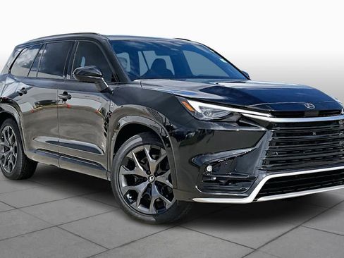 New 2026 Lexus TX 500h AWD image 2