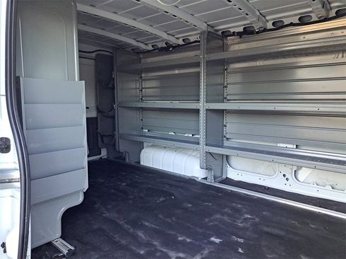 Used 2020 Nissan NV 1500 S image 10