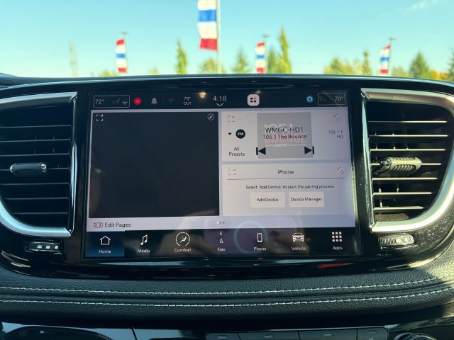 Used 2023 Chrysler Pacifica Limited FWD image 28