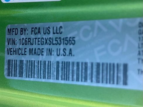 New 2025 Jeep Gladiator Mojave w/ Safety Group image 59