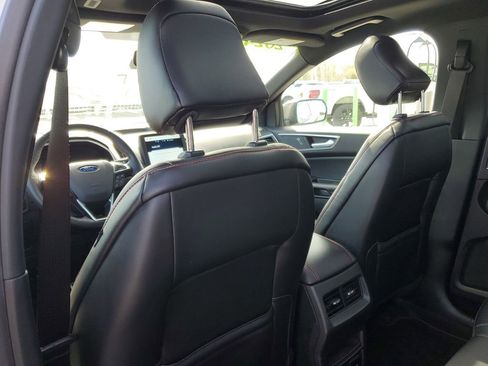 Used 2024 Ford Edge ST-Line AWD/4WD image 31