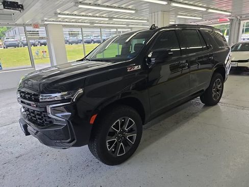 Used 2024 Chevrolet Tahoe Z71 AWD/4WD image 2