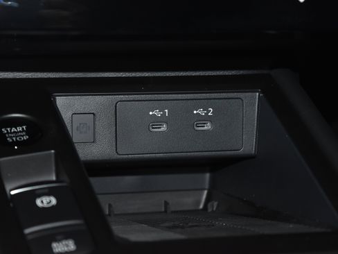 New 2026 Nissan Kicks SR w/ Cold Weather Package image 12