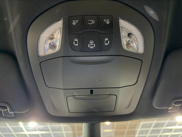 Used 2026 Chrysler Pacifica Select FWD image 24