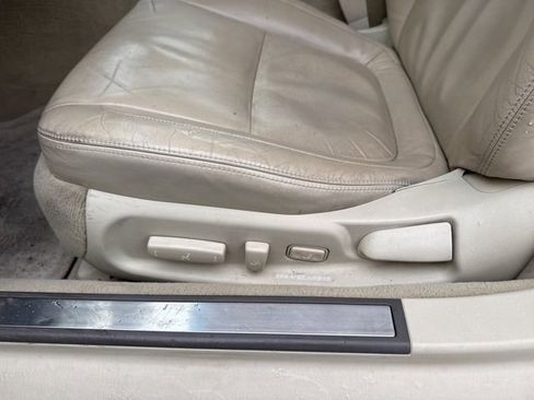 Used 2002 Lexus SC 430 Convertible image 9