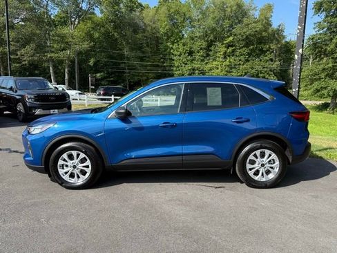 Certified 2023 Ford Escape Active image 3