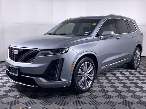 Used 2024 Cadillac XT6 Premium Luxury w/ Technology Package image 18