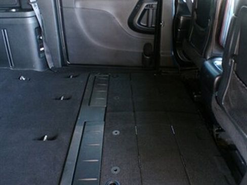 Used 2019 Dodge Grand Caravan GT FWD image 39