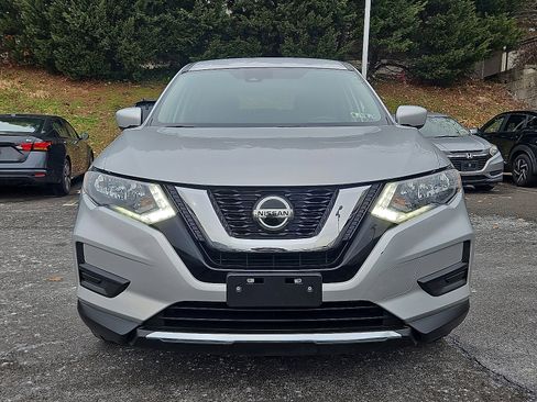 Certified 2019 Nissan Rogue S image 2