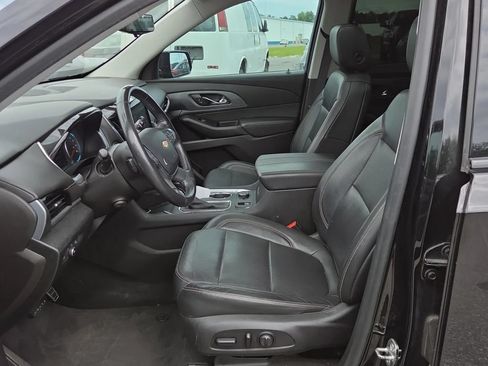 Used 2019 Chevrolet Traverse Premier w/ Redline Edition FWD image 5