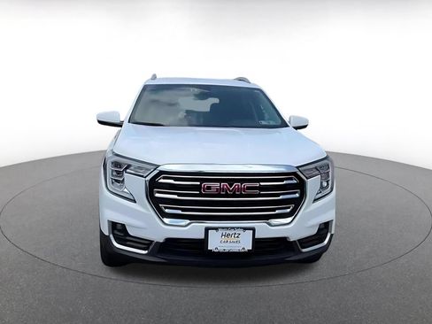 Used 2024 GMC Terrain SLT AWD/4WD image 5