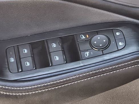 Used 2025 Nissan Rogue SV AWD/4WD image 30