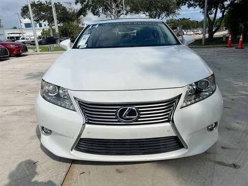 Used 2014 Lexus ES 350 image 2