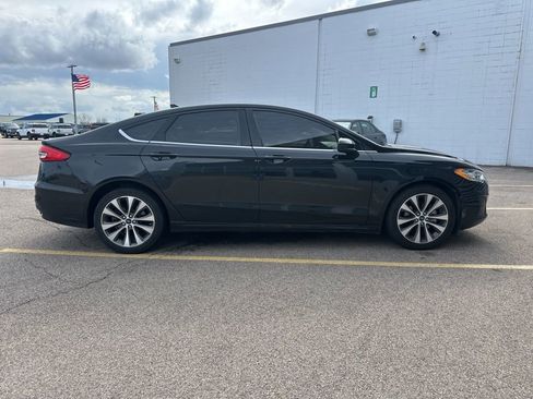 Used 2019 Ford Fusion SE image 8