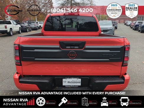 Used 2025 Nissan Frontier Pro-X image 6