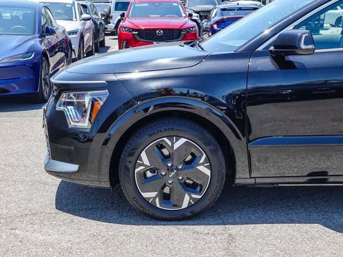 Used 2023 Kia Niro Wind FWD image 9