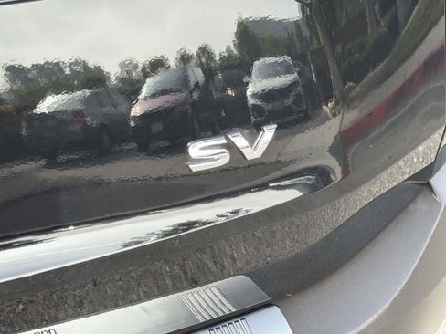 Used 2023 Nissan Rogue SV image 30