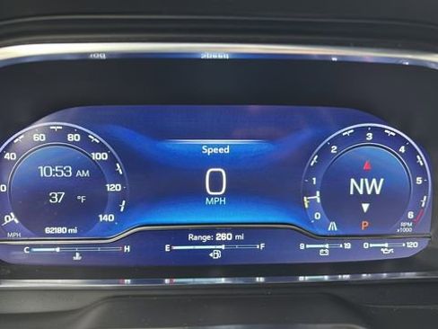 Used 2024 Chevrolet Suburban LT image 12