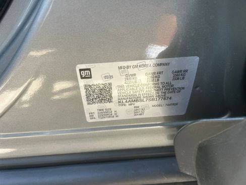 Used 2025 Buick Encore GX Preferred FWD image 28