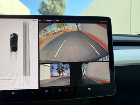 Used 2023 Tesla Model Y Long Range image 18