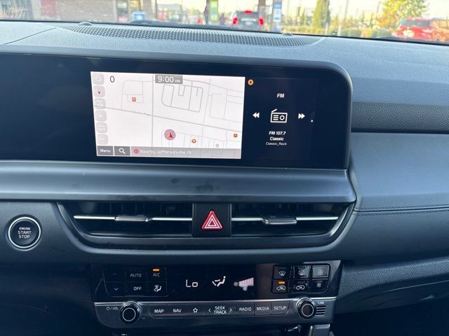 Certified 2025 Kia Seltos EX AWD/4WD image 16