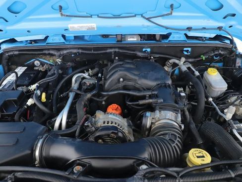 Used 2018 Jeep Wrangler Sport image 16