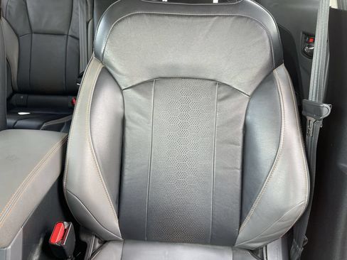 Used 2024 Subaru Crosstrek 2.5i Limited AWD/4WD image 23