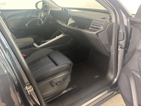 Used 2025 Audi Q5 Premium Plus w/ Premium Plus image 10