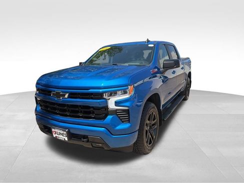 Used 2024 Chevrolet Silverado 1500 RST AWD/4WD image 5