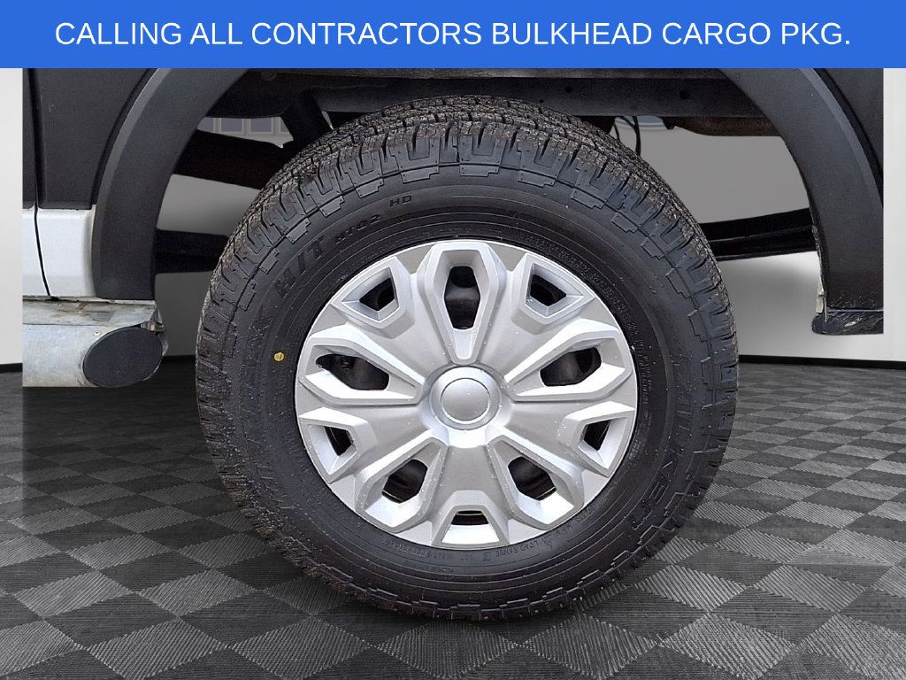 Used 2022 Ford Transit 250 Low Roof w/ Exterior Upgrade Package RWD image 7