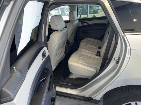 Used 2013 Cadillac SRX FWD image 17