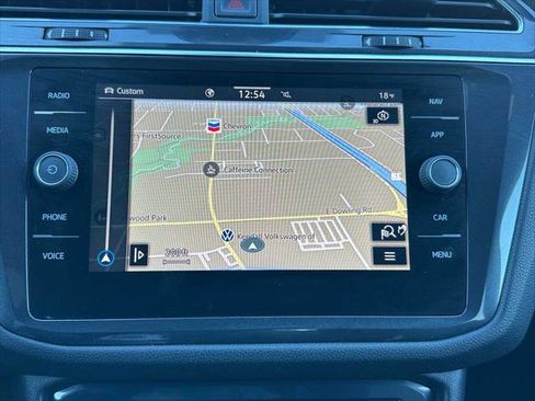 Used 2022 Volkswagen Tiguan SEL R-Line image 29