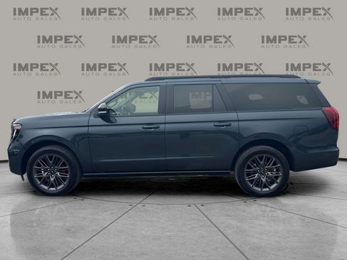 Used 2025 Ford Expedition Max Platinum w/ Stealth Performance Package AWD/4WD image 2