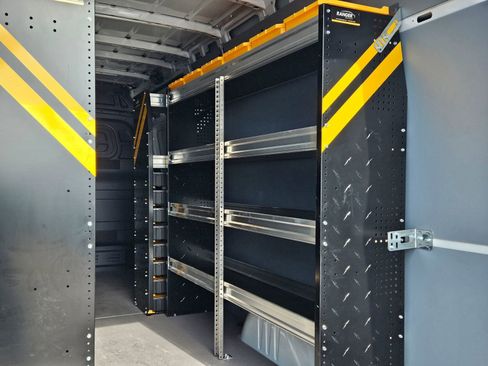 Used 2024 Mercedes-Benz Sprinter 2500 image 34