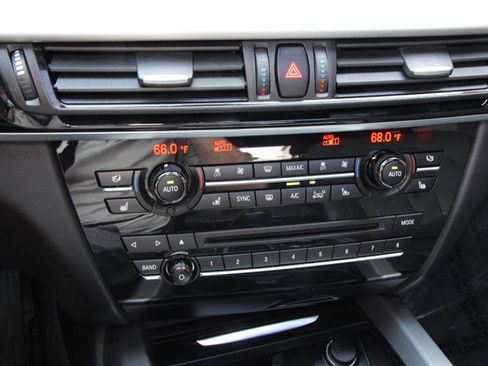 Used 2017 BMW X5 xDrive50i image 34