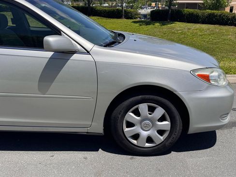 Used 2002 Toyota Camry XLE FWD image 34
