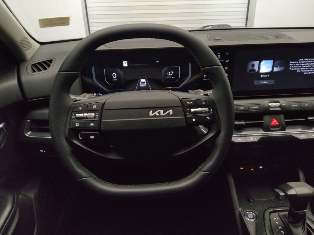 Used 2025 Kia K4 EX FWD image 22
