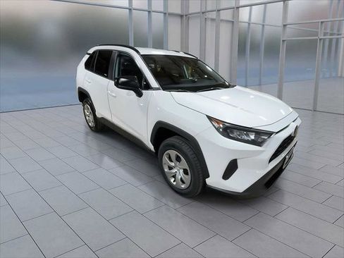 Certified 2019 Toyota RAV4 LE image 2