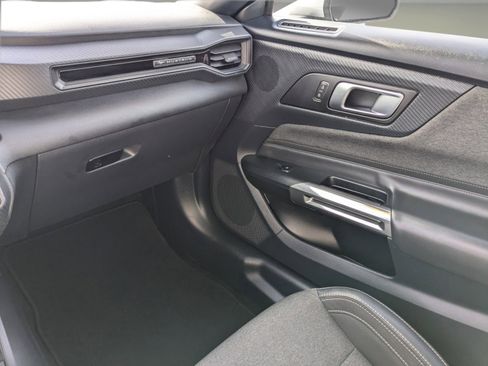 Used 2024 Ford Mustang Coupe image 14