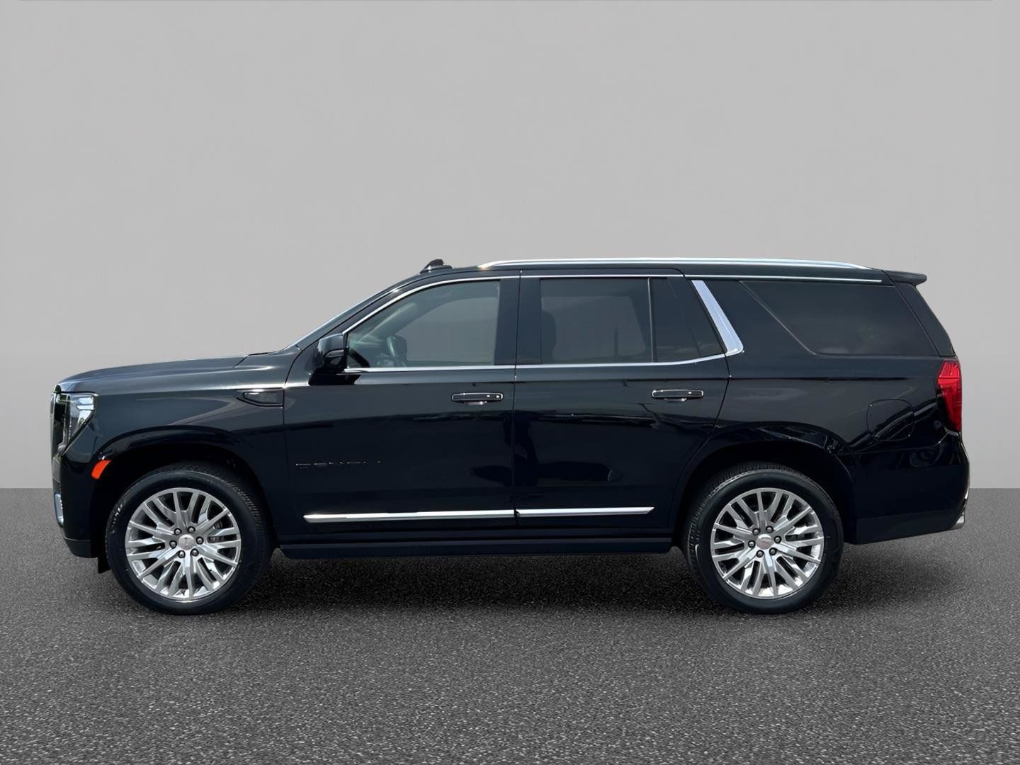 Certified 2024 GMC Yukon Denali w/ Denali Reserve Package AWD/4WD image 6