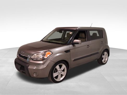 Used 2011 Kia Soul ! w/ Premium Pkg image 8