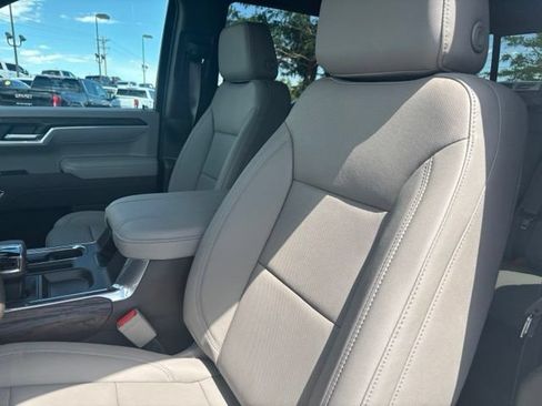 New 2026 GMC Sierra 1500 SLT AWD/4WD image 13