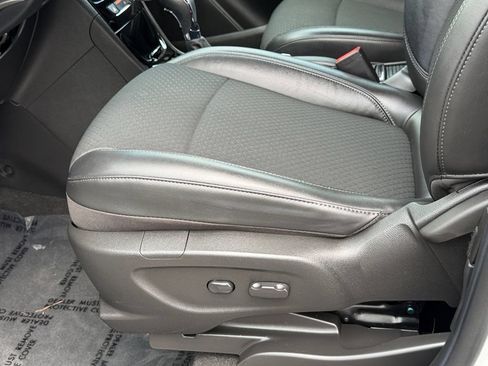 Used 2017 Buick Encore Preferred FWD image 17