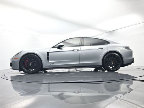 Used 2020 Porsche Panamera GTS image 35